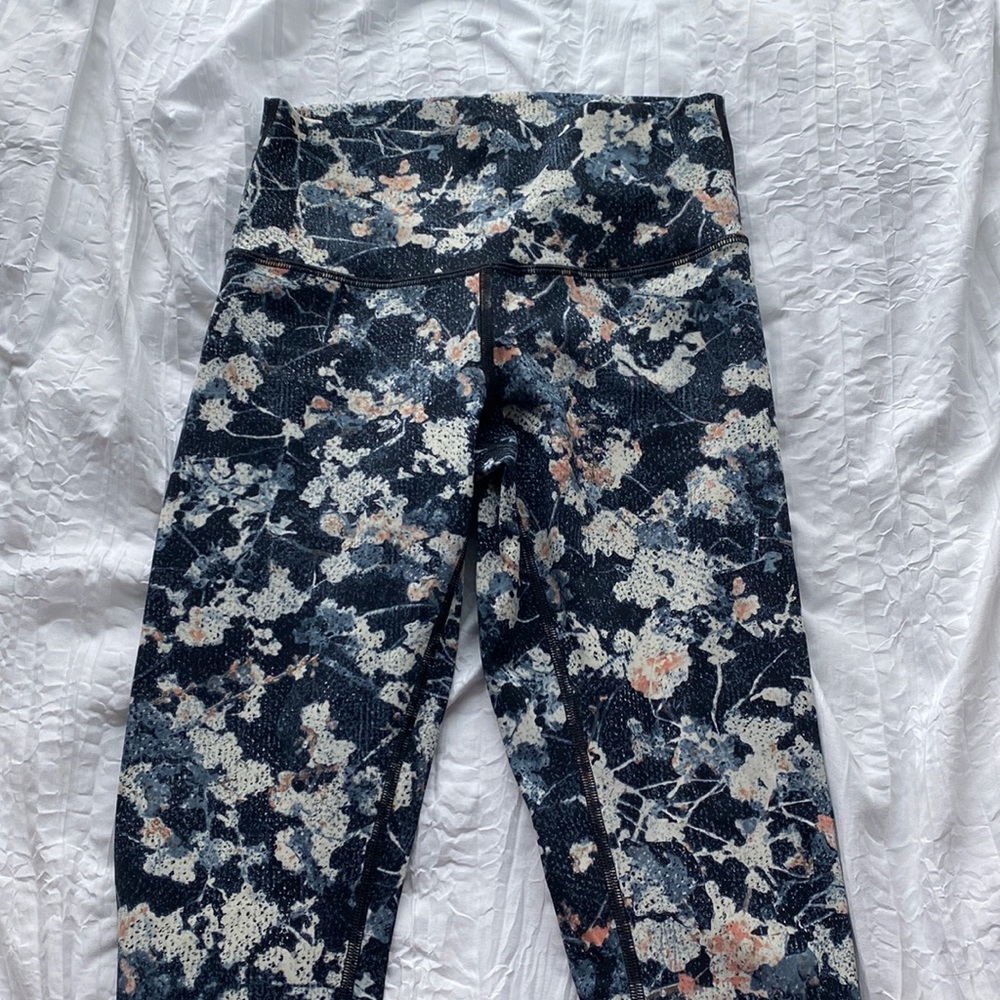 lululemon special edition floral leggings